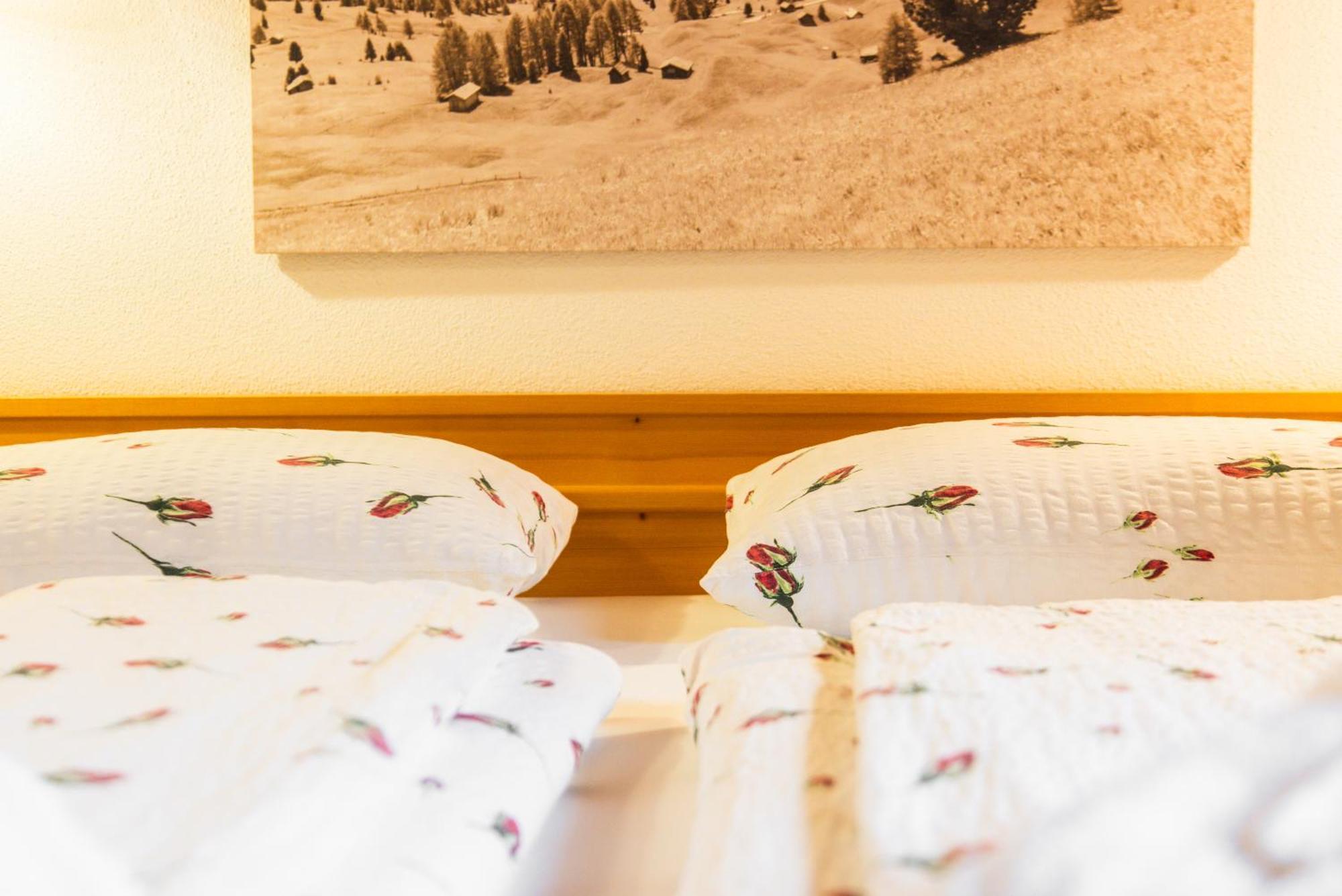 Hotel Pension Odles San Martino in Badia Exteriör bild